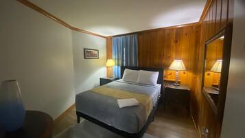 4 makuuhuonetta, silitysrauta/-lauta, ilmainen Wi-Fi, vuodevaatteet