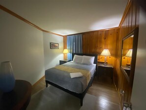 4 Schlafzimmer, Bügeleisen/Bügelbrett, kostenloses WLAN, Bettwäsche