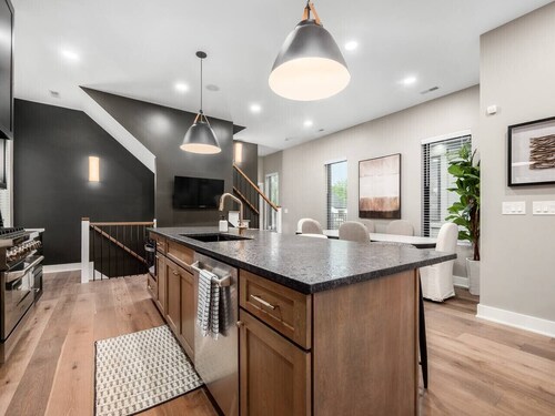 Just Listed, D Town Views, OSU, Short North!
