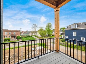 Property grounds - Just Listed, D Town Views, OSU, Short North! (Columbus)
