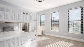 3 Schlafzimmer, Bügeleisen/Bügelbrett, Reisekinderbett, WLAN