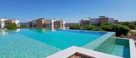 Alberca al aire libre