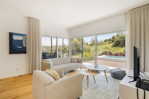 Living area - Pestana Valley (Lagoa)