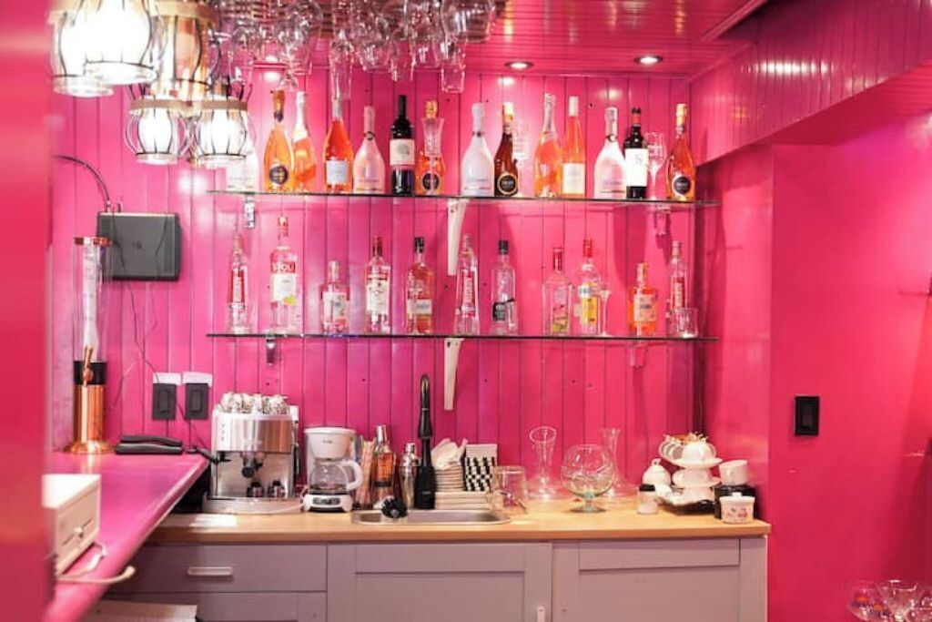 Bar (en la propiedad)