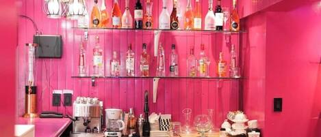 Bar (en la propiedad)