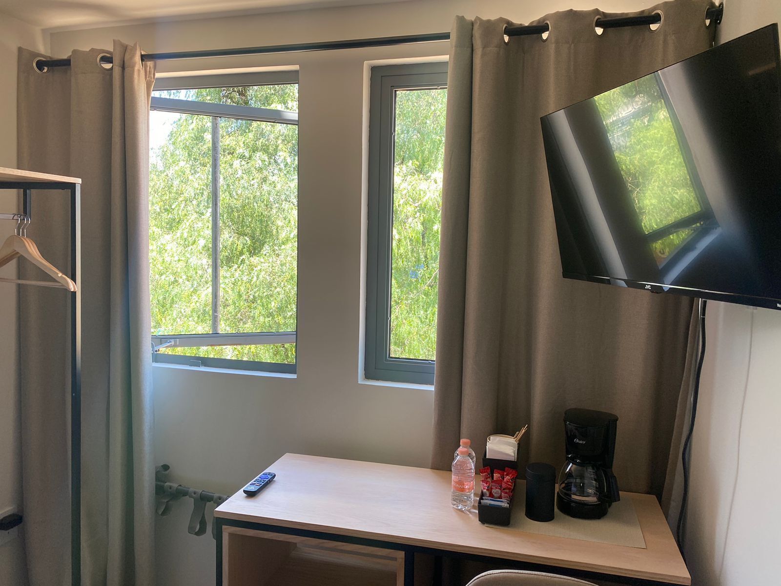 Basic Room, City View | Desk, free WiFi