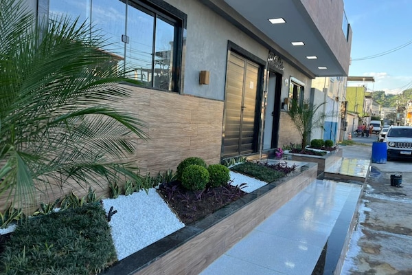 Fachada da propriedade