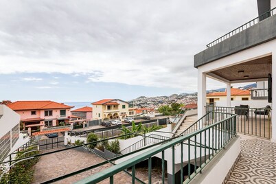 Villa do Carmo by Galmi