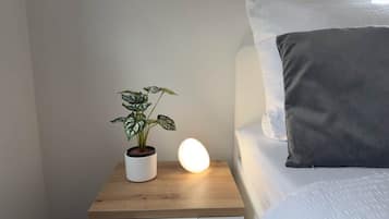 3 Schlafzimmer, Schreibtisch, schallisolierte Zimmer