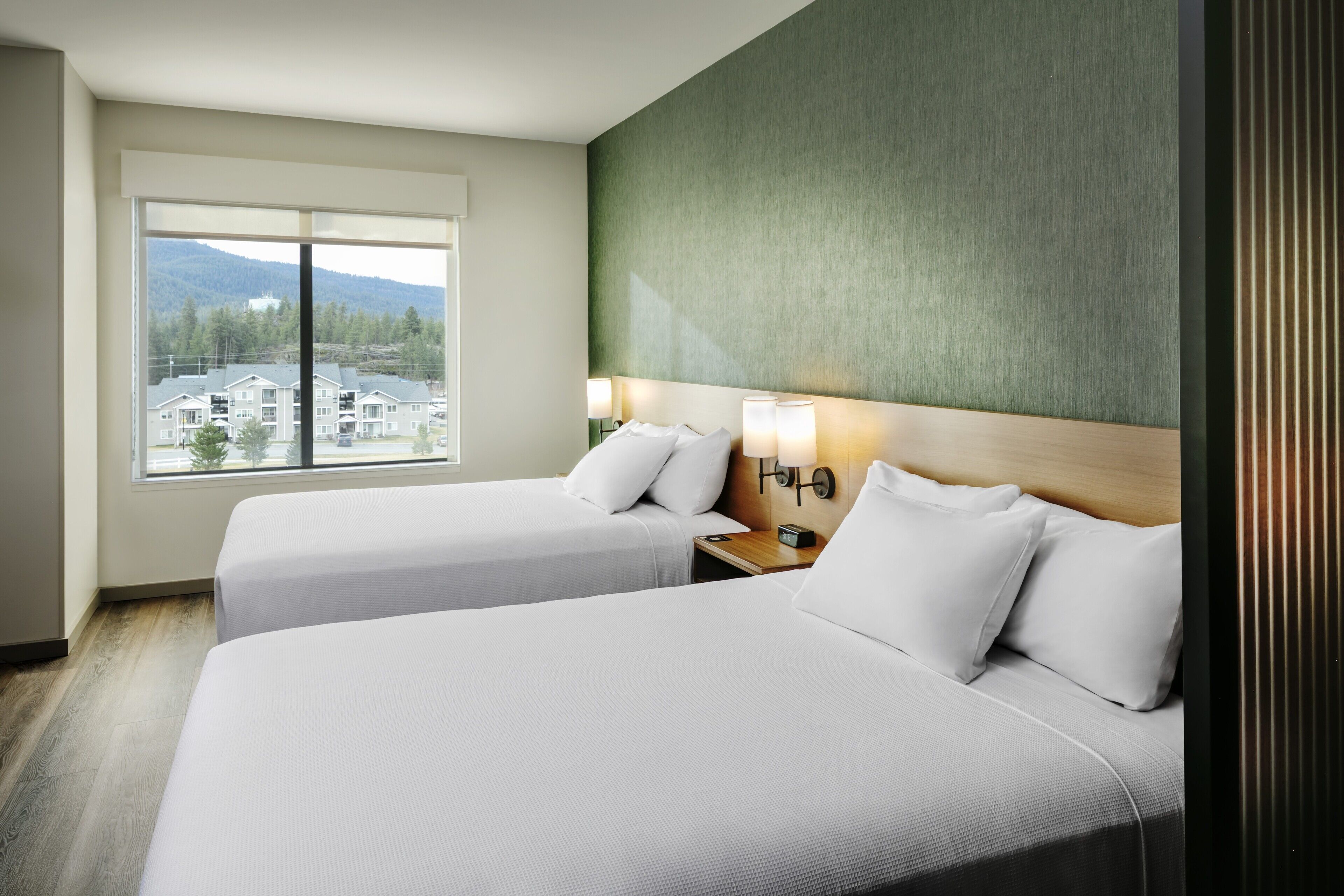 Room, 2 Queen Beds, Mountain View