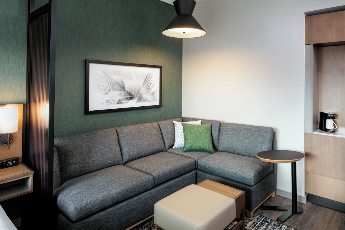 Desk, blackout drapes, iron/ironing board, free WiFi