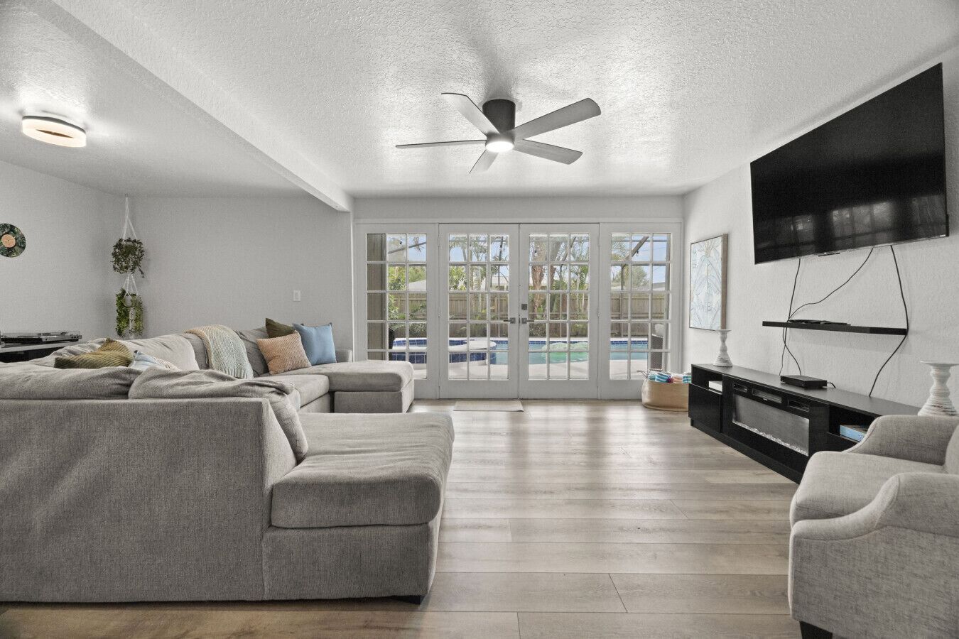 TV, video games, table tennis, music library