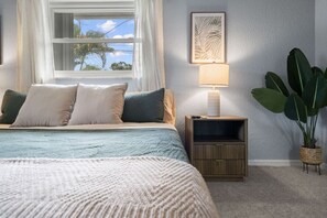 4 bedrooms, travel cot, WiFi, bed sheets