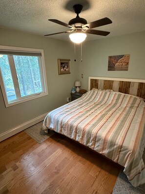 3 bedrooms, iron/ironing board, Internet - Amazing 3-bedroom house with fitness room in Anchorage (Anchorage)