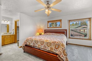 3 bedrooms, desk, free WiFi, bed sheets