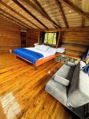 Deluxe Cabin, Mountain View | Free WiFi