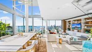 Dining - Elysian Penthouse, Elizabeth Bay I90 (Elizabeth Bay)
