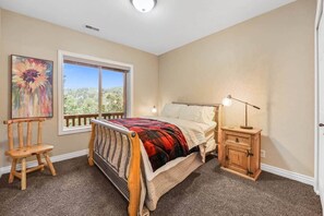 4 bedrooms, WiFi, bed sheets