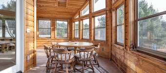 Marvelous 4-bedroom house with 5 Acres of Land 5 Minutes from Downtown Dells