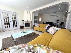Living area - 11 Villa Coelho by Pechao (Olhao)