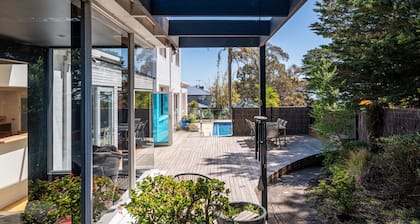 Villa Solare | Pet friendly Retreat with Pool & Spa