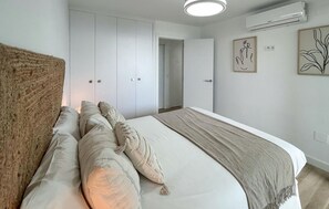 1 bedroom, travel crib, free WiFi