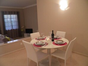 تناول الطعام