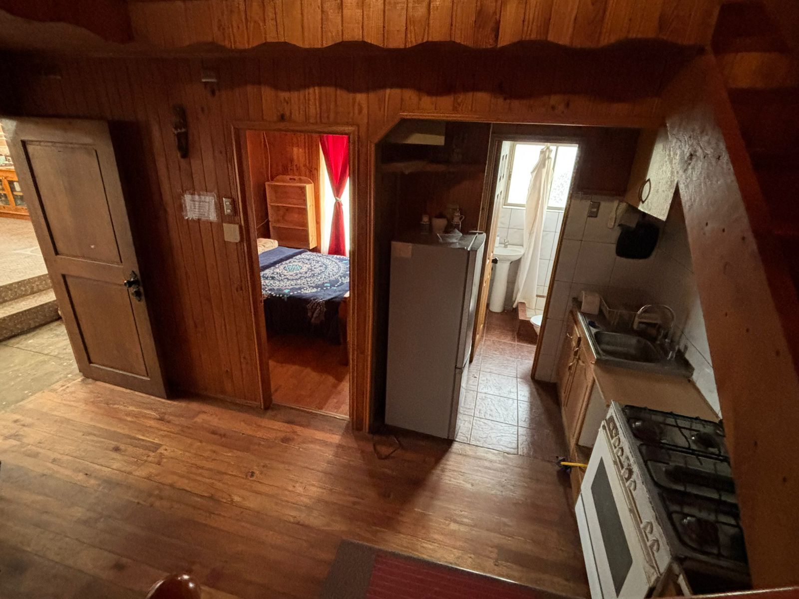 Perhetalo, näköala pihalle | Yksityinen keitti ö