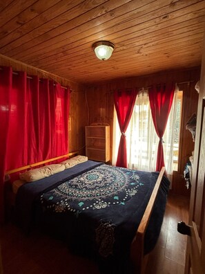 Casa familiar, vista al patio | Wifi gratis 