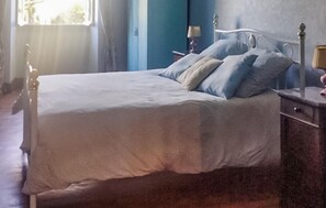 5 Schlafzimmer, Bügeleisen/Bügelbrett, kostenloses WLAN