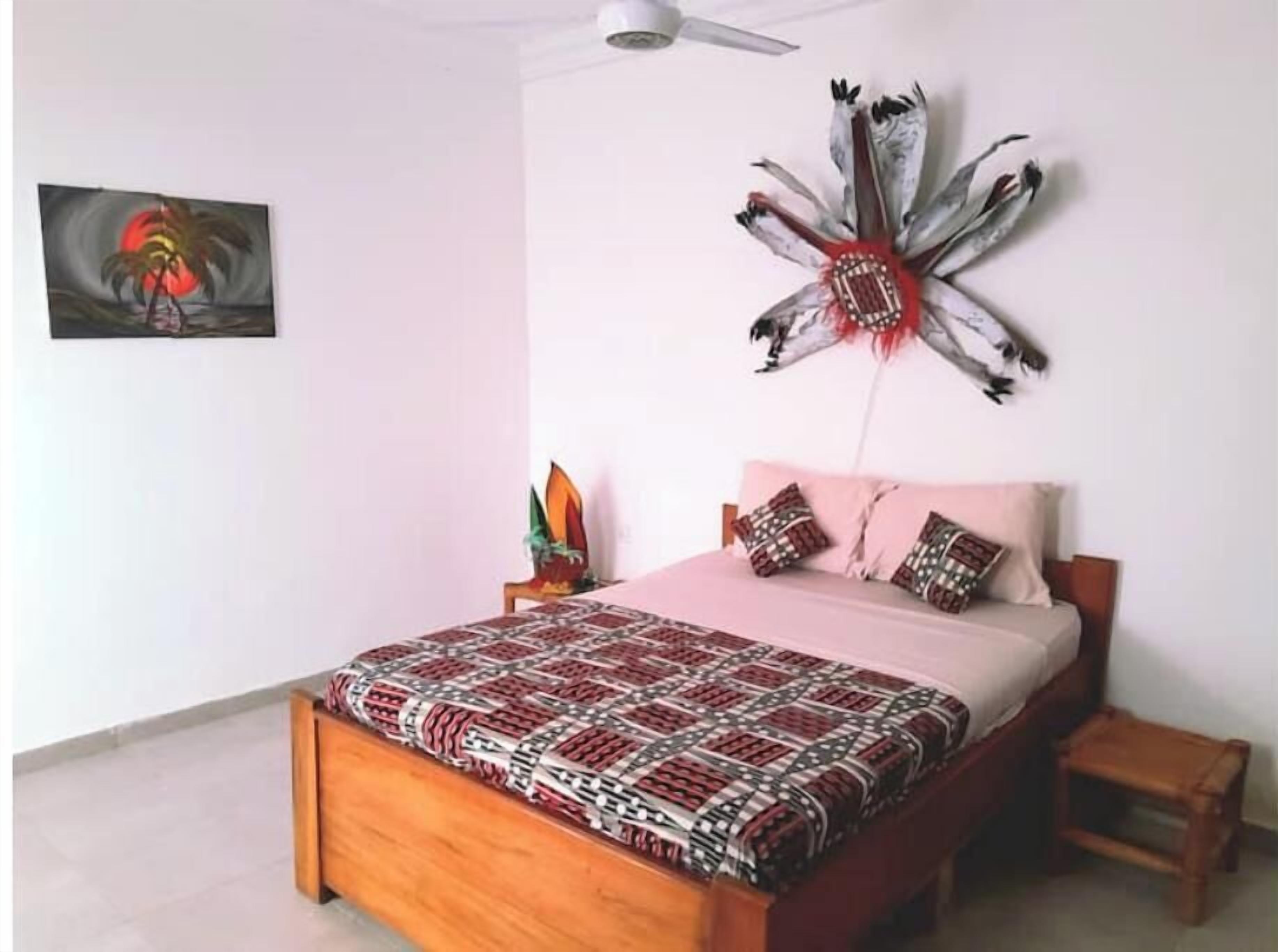 9 bedrooms, internet, bed sheets