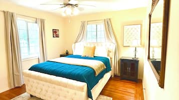 1 bedroom, desk, free WiFi, bed sheets