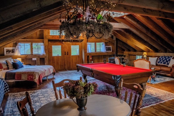 A great vantage point of almost the entire loft.