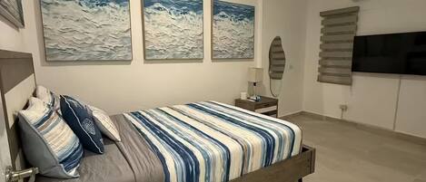 1 bedroom, iron/ironing board, internet, bed sheets