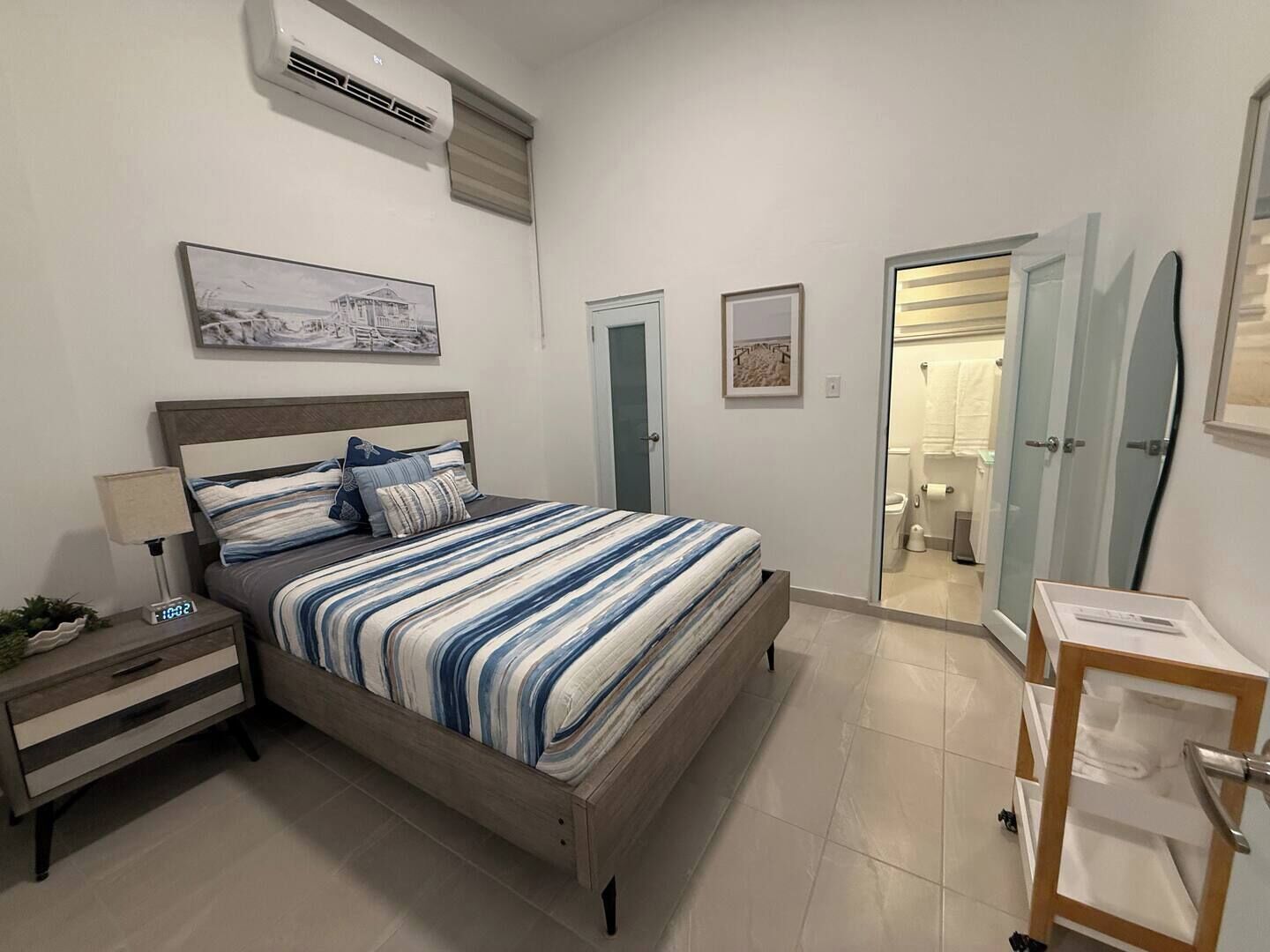 1 chambre, fer et planche à repasser, Wi-Fi, draps fournis