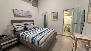 1 chambre, fer et planche Ă repasser, Wi-Fi, draps fournis