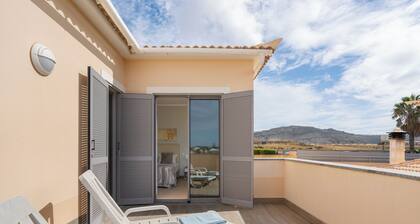 Casa Vista Azul – With Pool, in Porto Santo