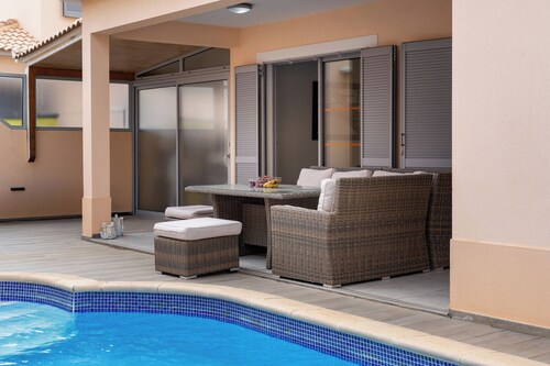 Casa Vista Azul - Mit Pool, in Porto Santo