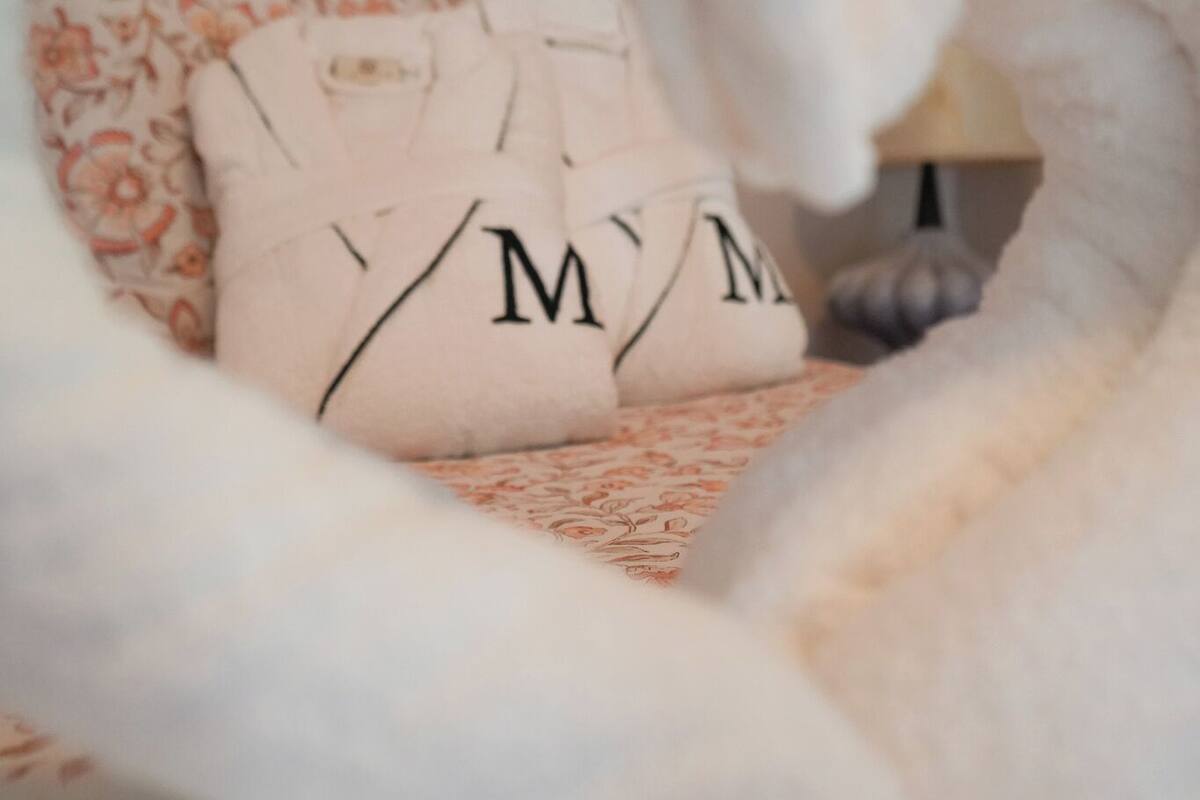 Habitación con 1 cama matrimonial o 2 individuales | Sábanas de algodón egipcio y ropa de cama de alta calidad