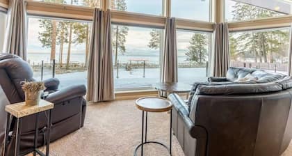 Flathead Lake Villa- Pool, Hot Tub, Lake Dock