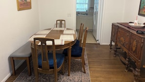 Dining - Charming SE ICT Home 3 Bedrooms/2 Baths/2 Queens/1 Twin/1 Queen Pullout (Wichita)