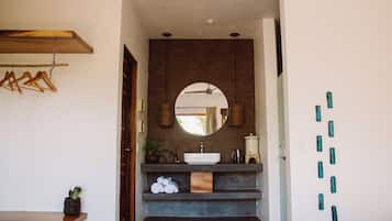 Deluxe Suite, Patio, Garden View | Free WiFi
