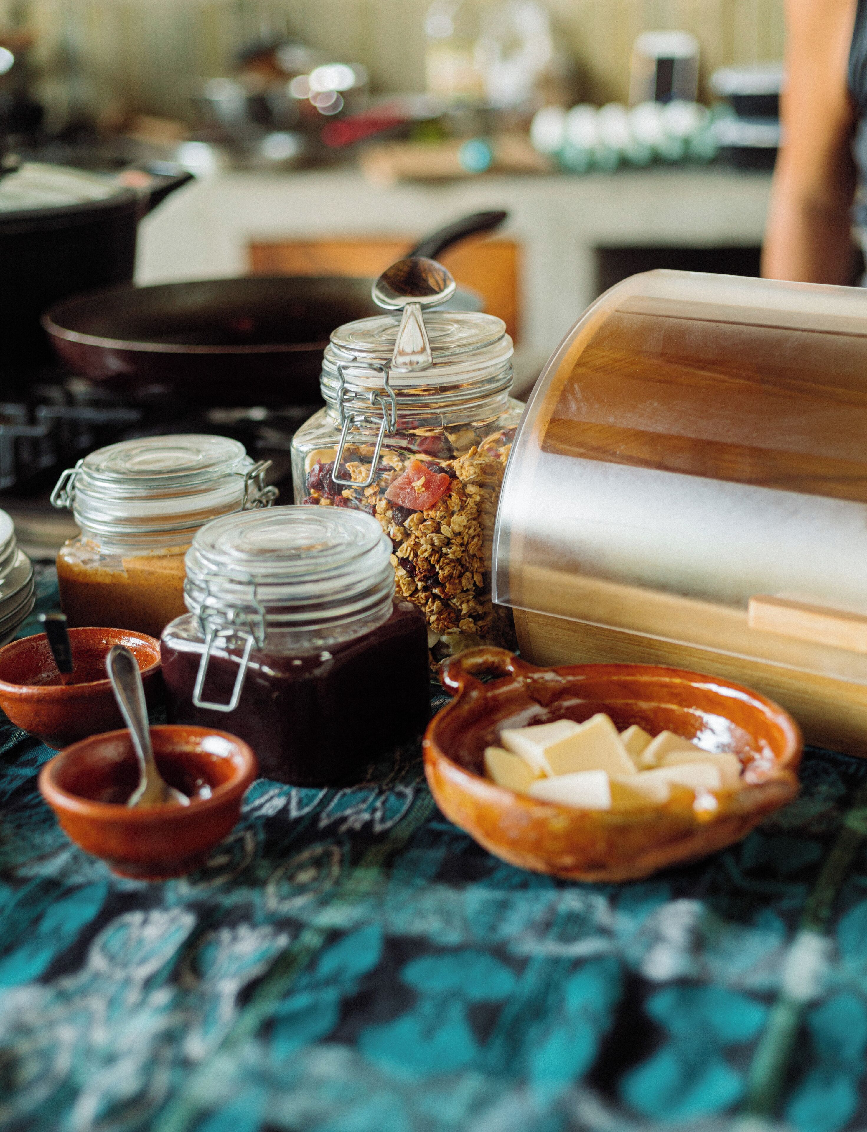 Free daily cooked-to-order breakfast 