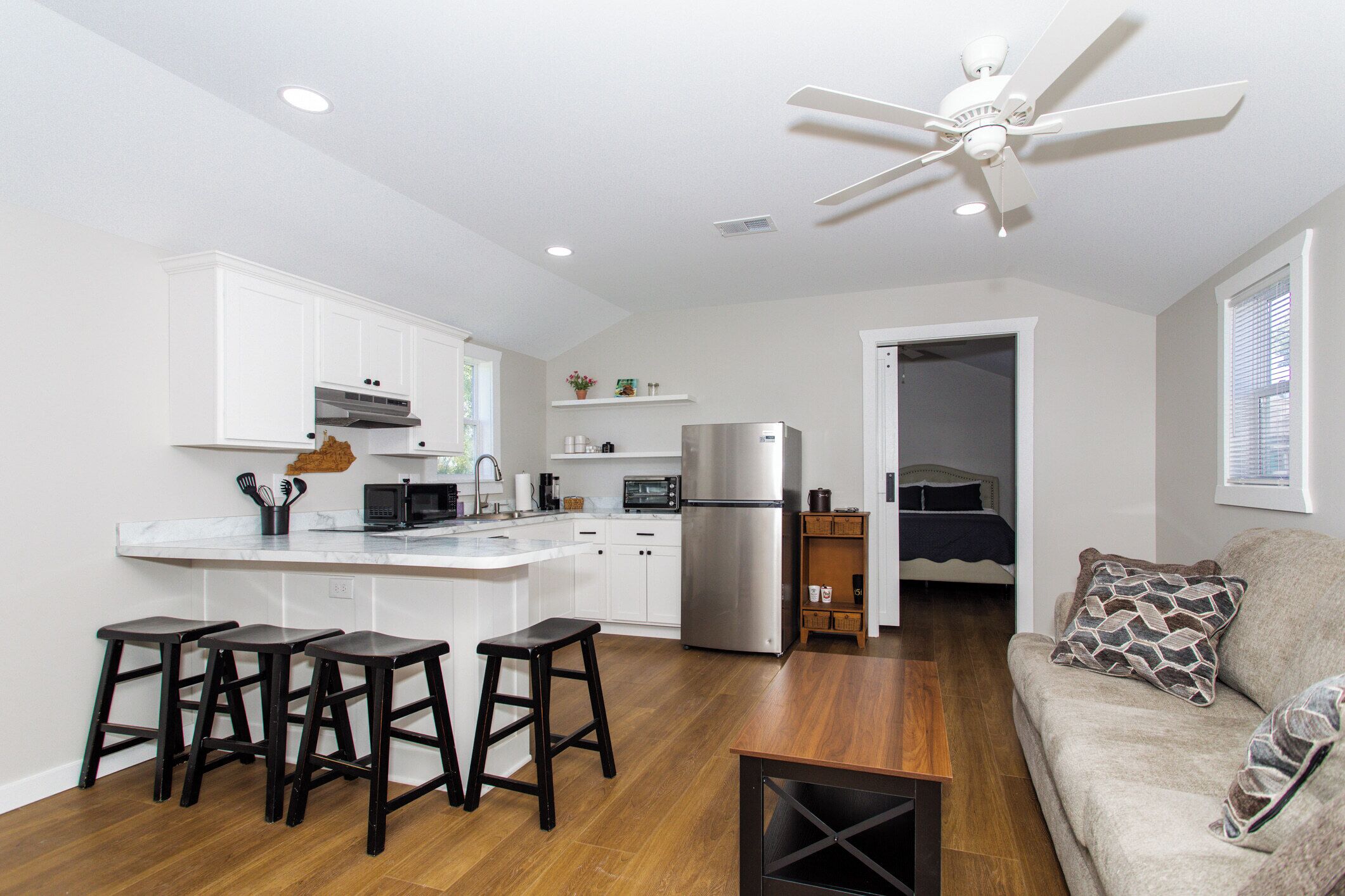 Microwave, stovetop, dishwasher