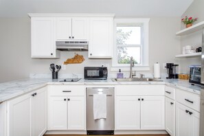 Microwave, stovetop, dishwasher