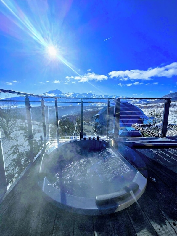 Villa junior, vista a la montaña | Tina de hidromasaje privada