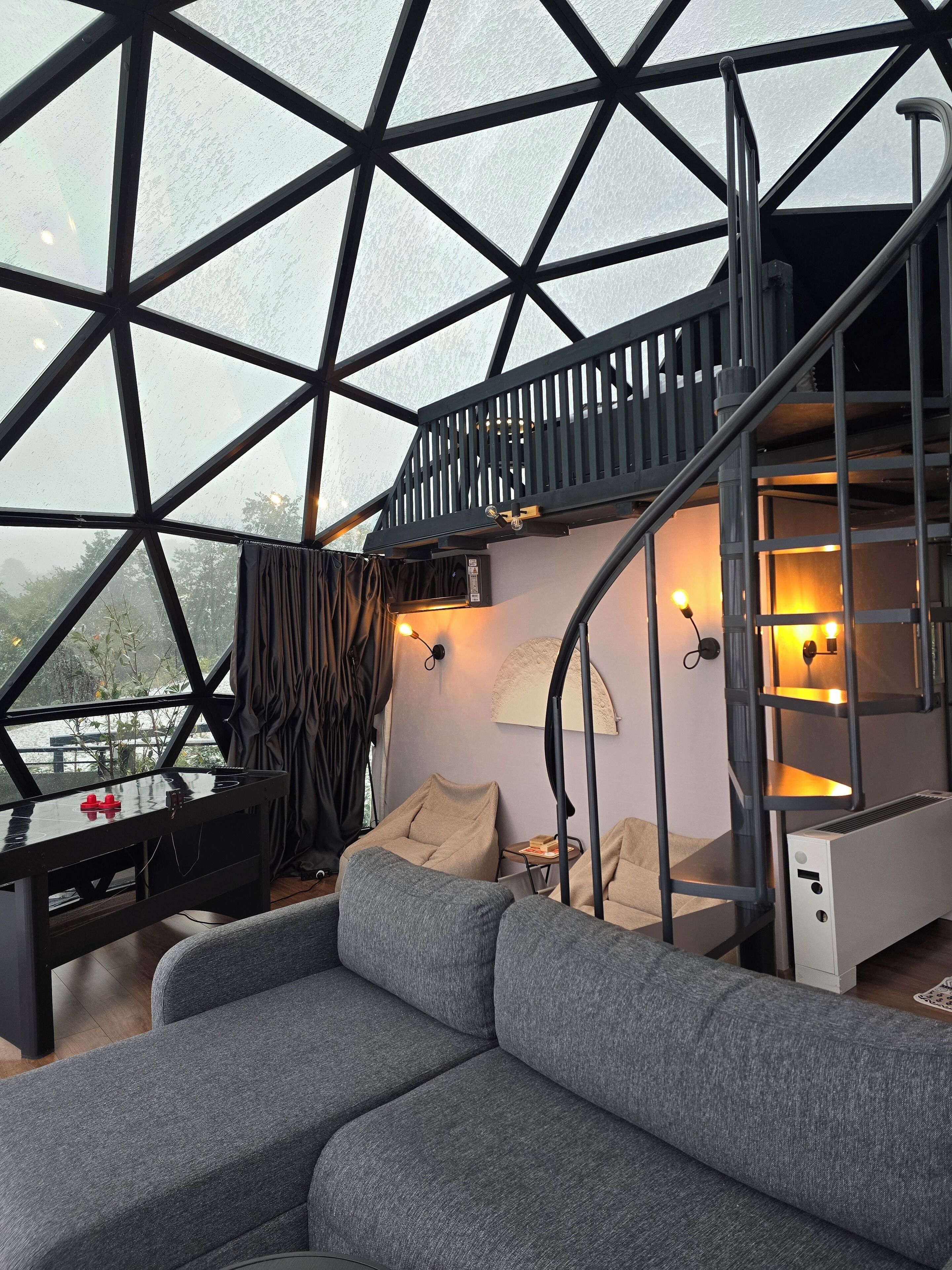 Villa superior, vista a la montaña | Área de sala de estar