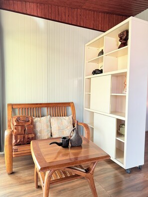 Interior - Cozy Modern Studio in Maculusso, Luanda – Central & Secure Location (Luanda)