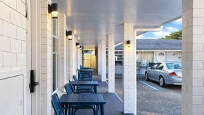 Unclassified image, 2 of 18, button - Cooks Endeavour Motor Inn (Tweed Heads)
