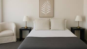 Comfort tweepersoonskamer | Een laptopwerkplek, gratis wifi